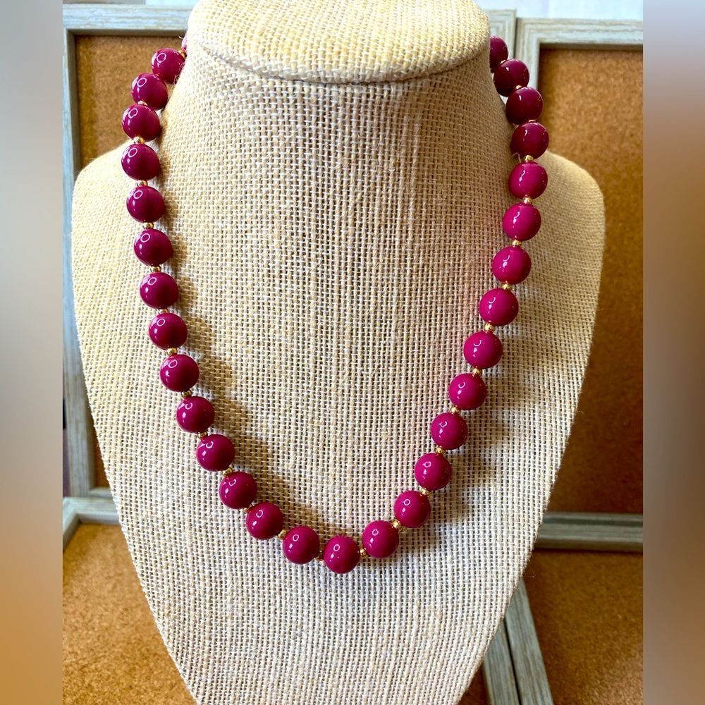 Retro Plastic Beads Fusha Shaded Pink